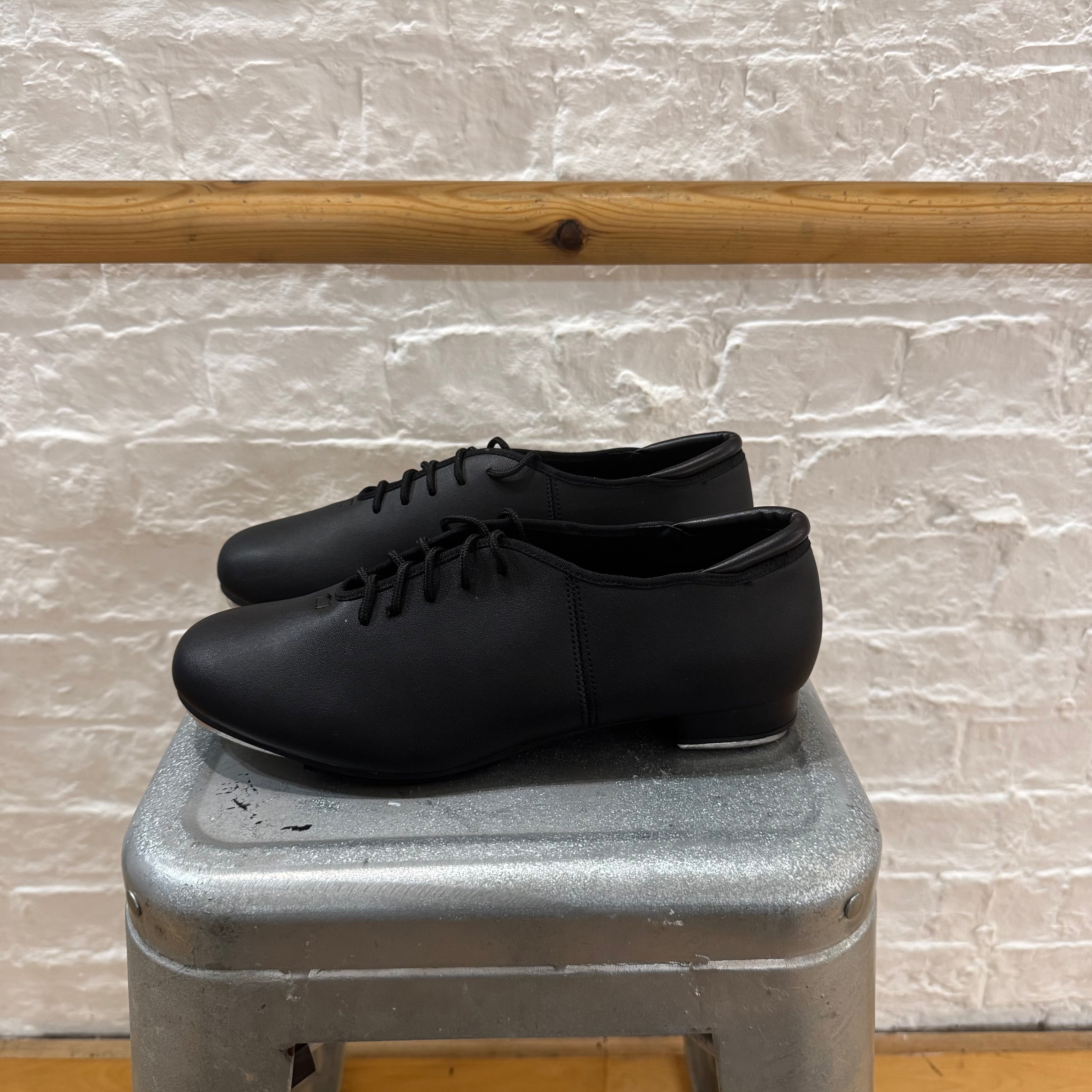 PRE-LOVED s.lemon Black PU Faux Leather Oxford Tap Shoes Full Sole - EU 42