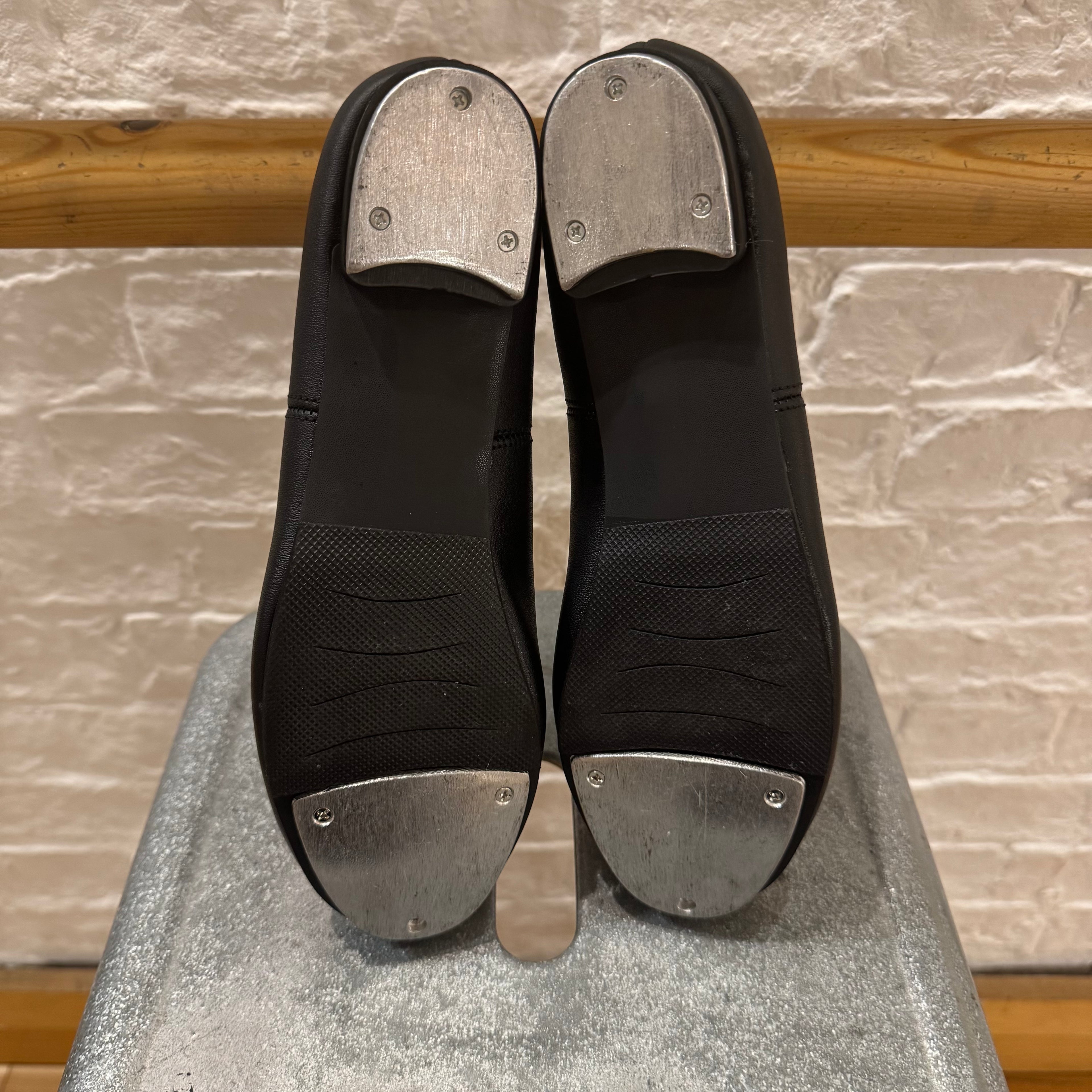 PRE-LOVED s.lemon Black PU Faux Leather Oxford Tap Shoes Full Sole - EU 42