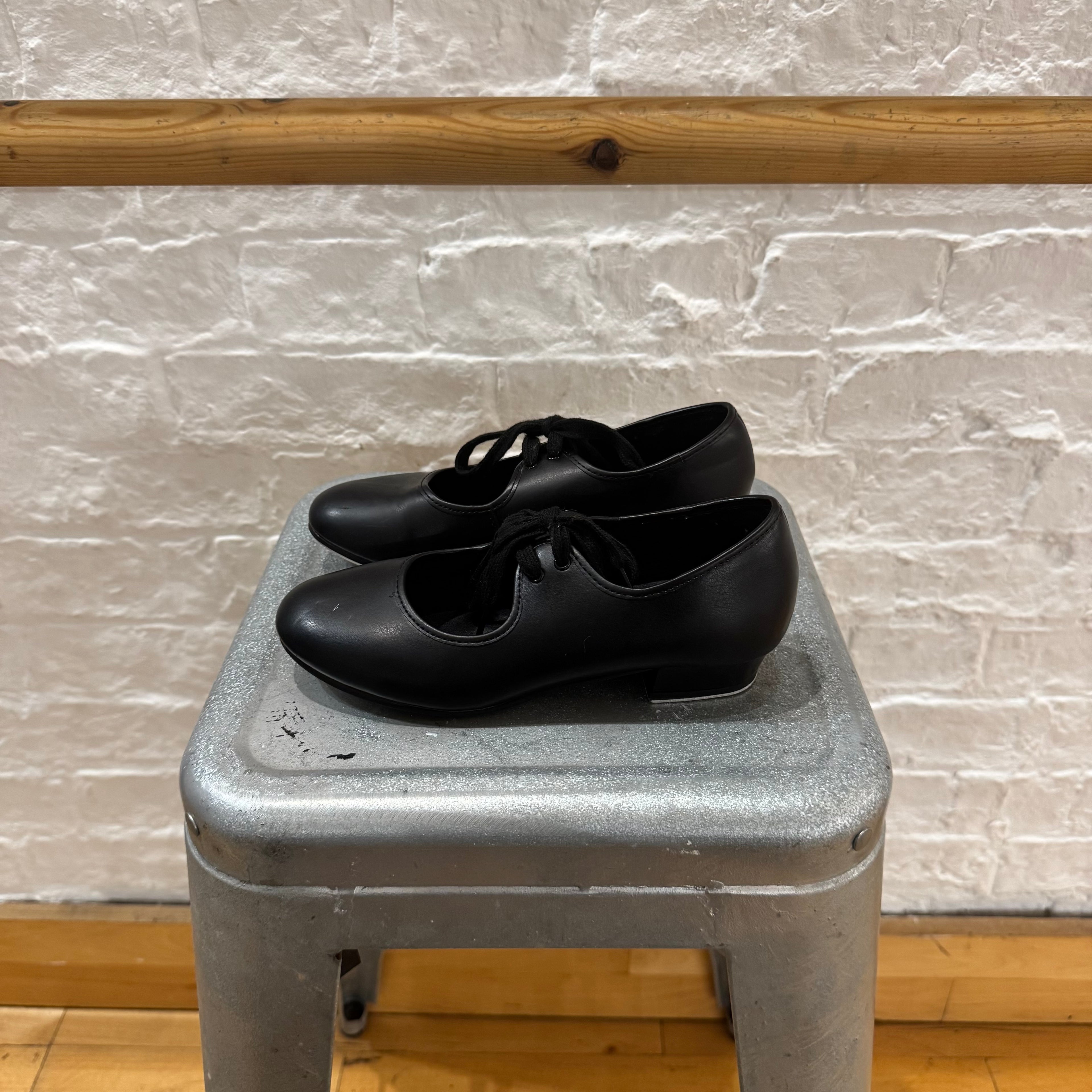 PRE-LOVED Roch Valley Low Heel PU Tap Shoes EU 36.5 / UK 3.5