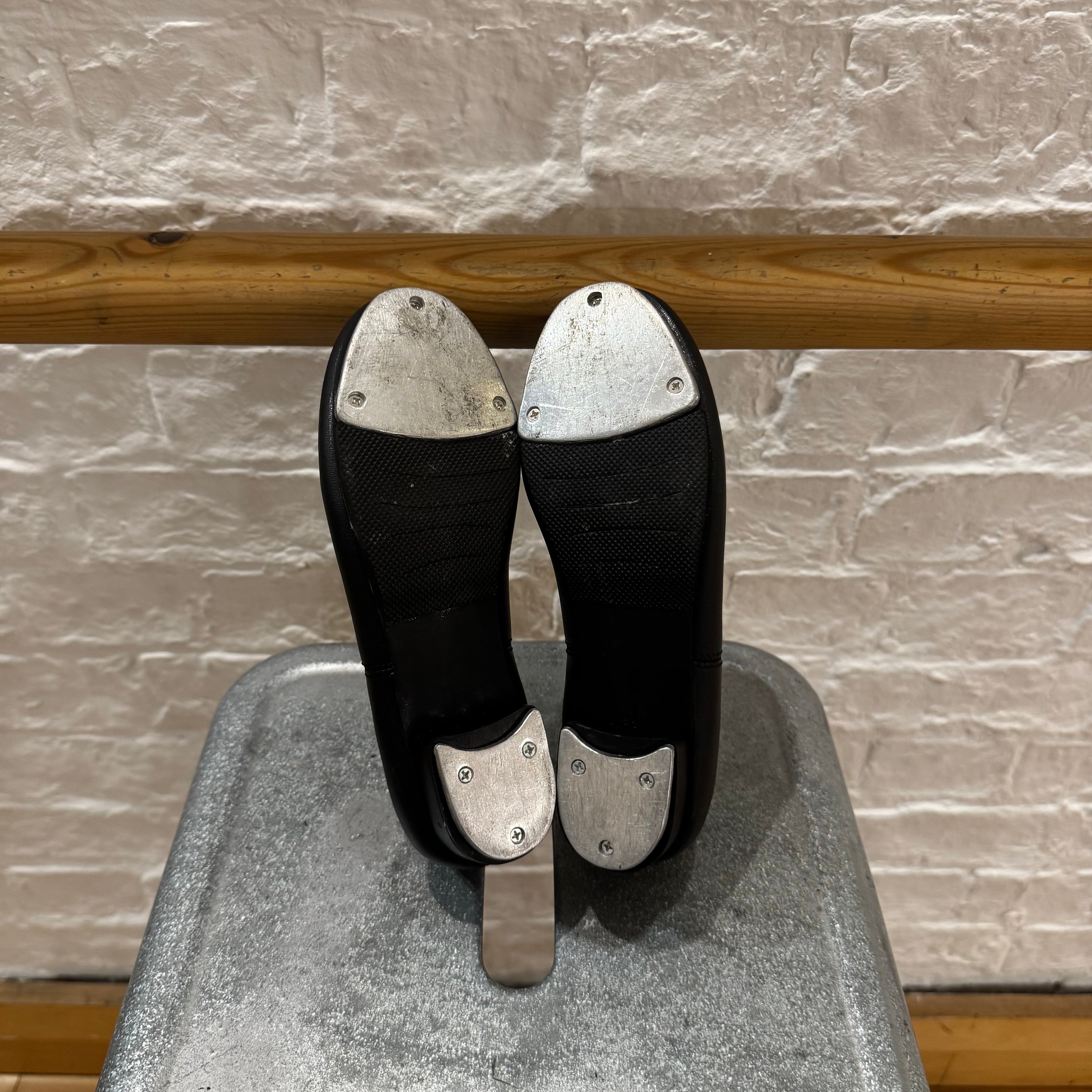 PRE-LOVED s.lemon Black PU Faux Leather Oxford Tap Shoes Full Sole - EU 33/ UK 1