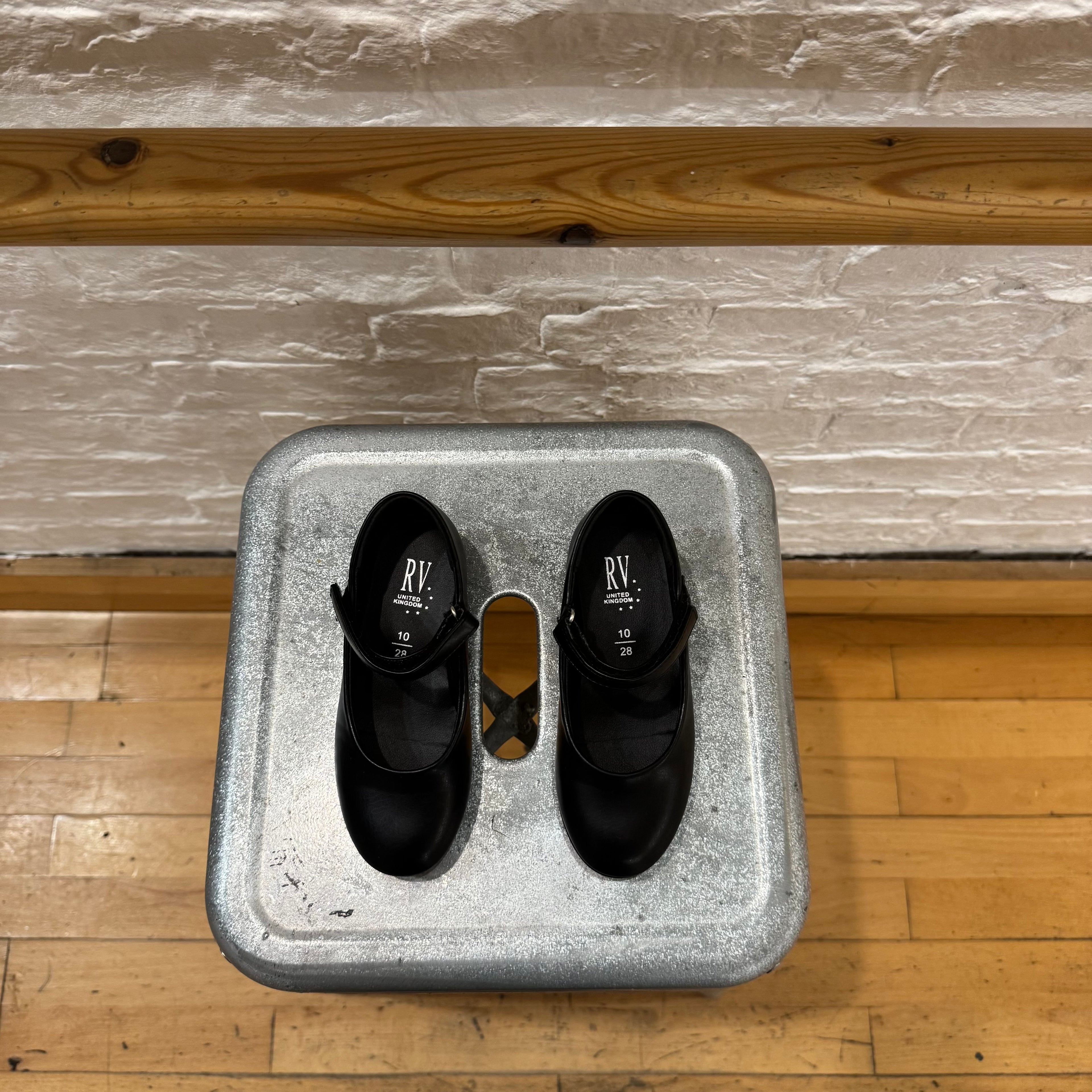 PRE-LOVED Roch Valley Velcro Fastening Tap Shoe EU 28 / UK 10