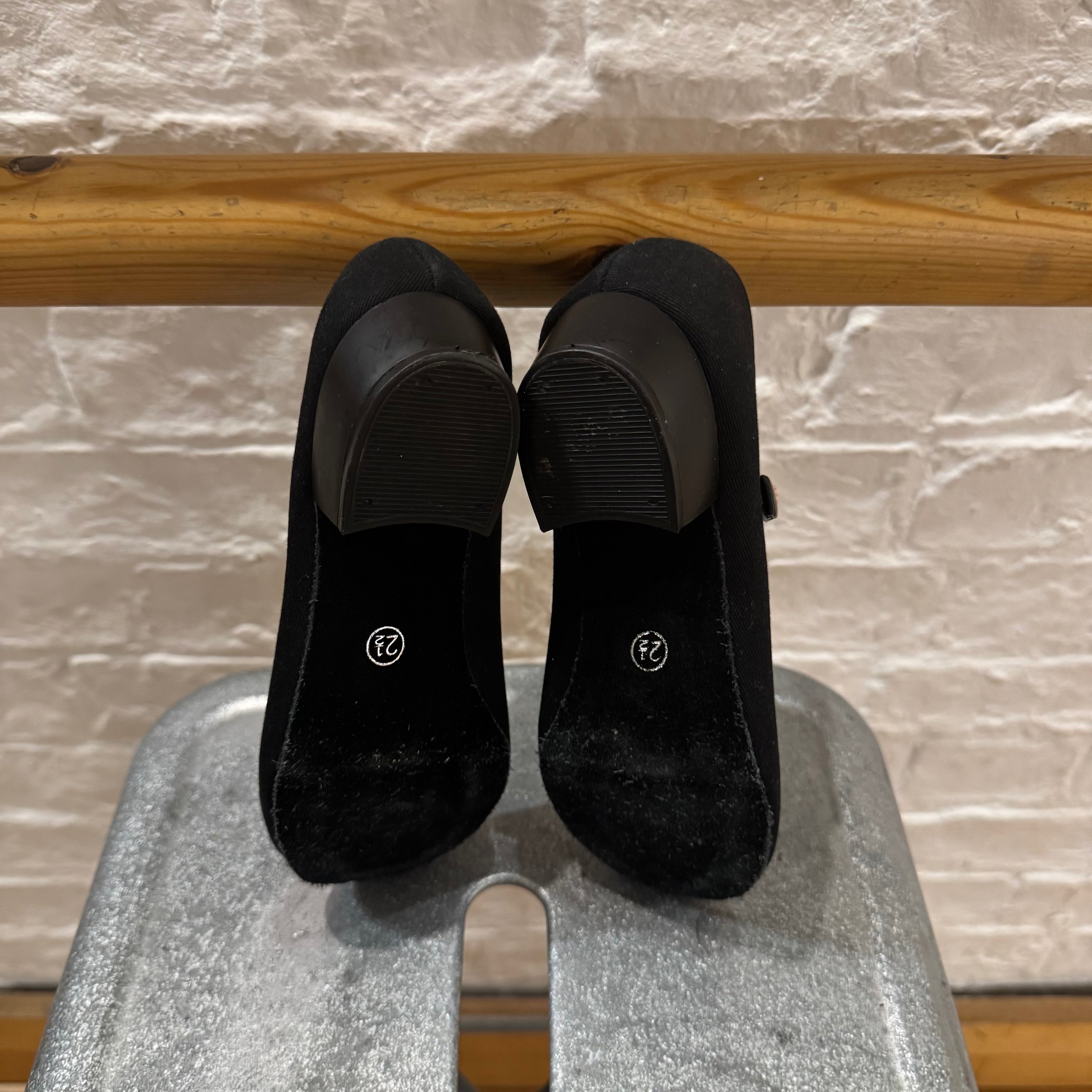 PRE-LOVED Starlite Syllabus Canvas Character Shoe, Low Heel EU 35 / UK 2.5