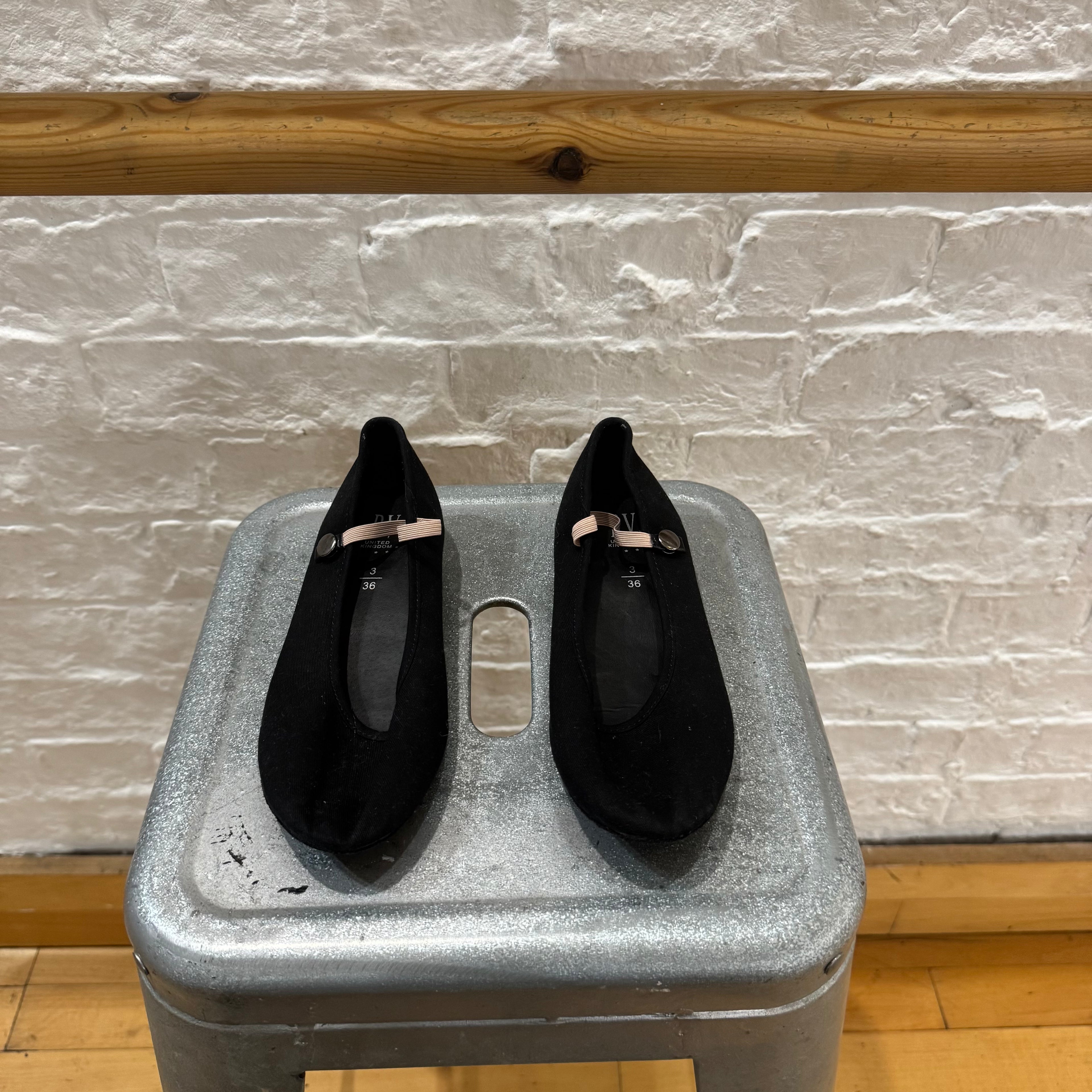 PRE-LOVED Starlite Syllabus Canvas Character Shoe, Low Heel EU 35 / UK 2.5