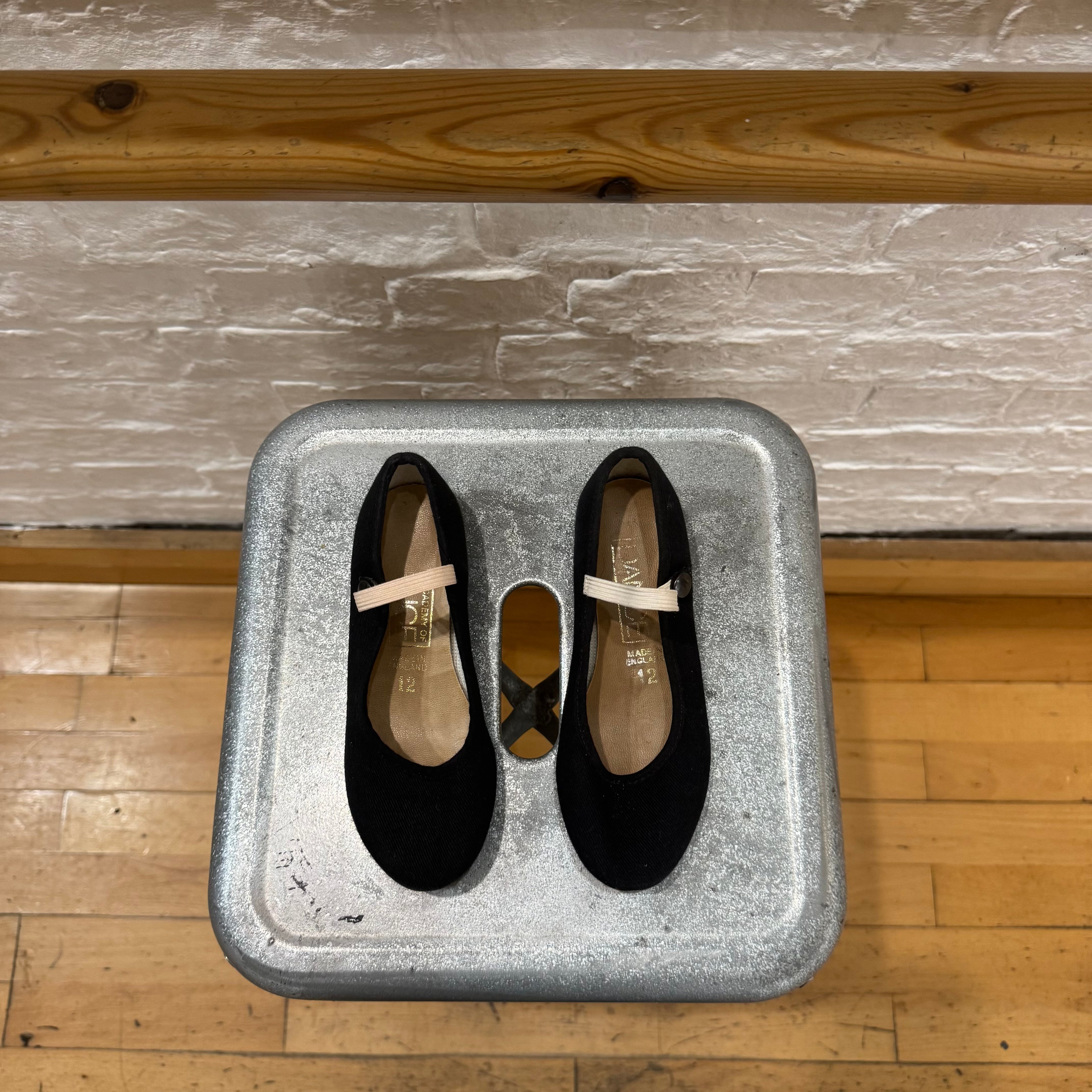 PRE-LOVED Katz RAD Character Low Heel Syllabus Dance Shoes EU 29 / UK C12